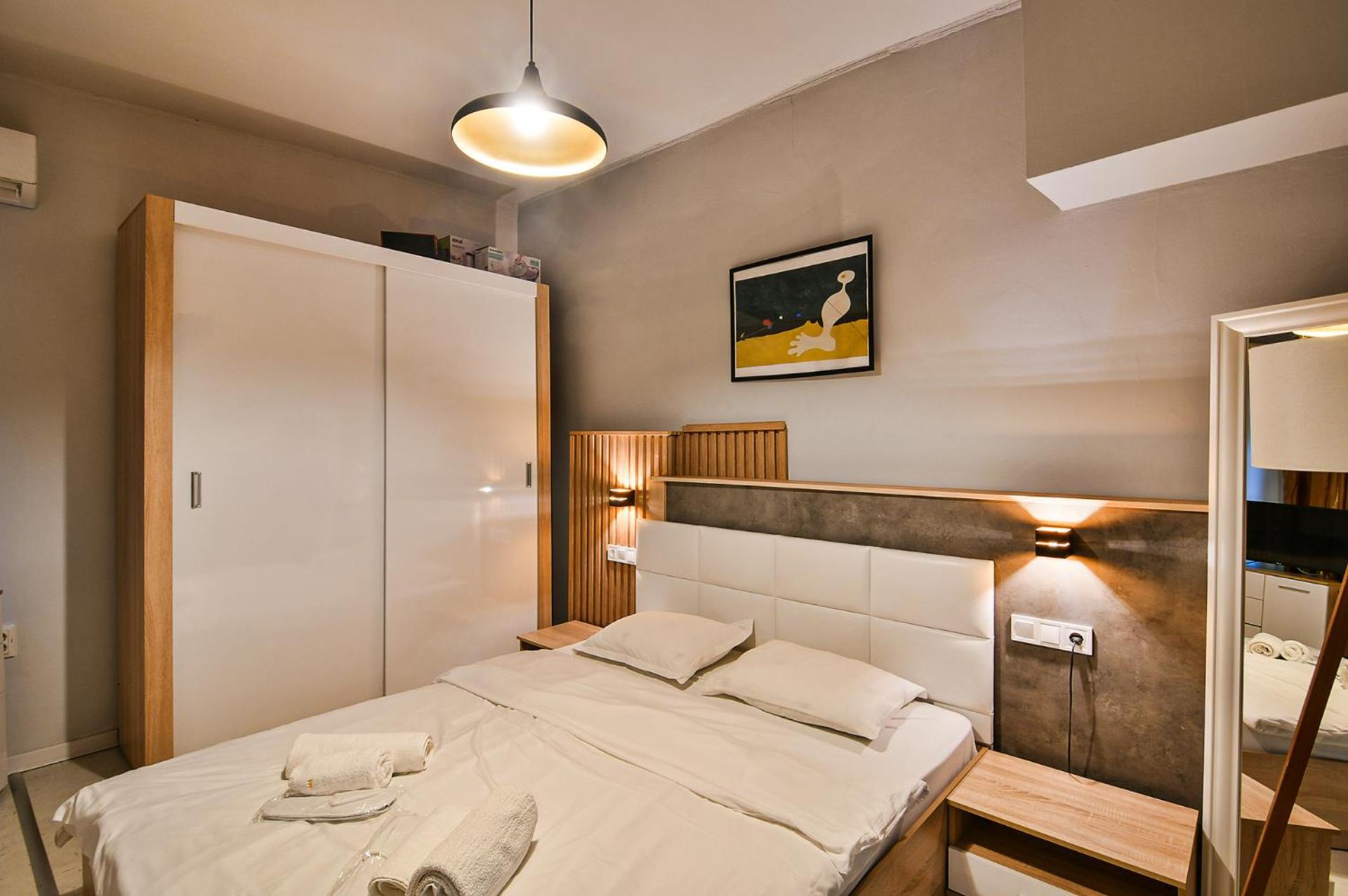 Central Flats With Parking Warna Exterior foto