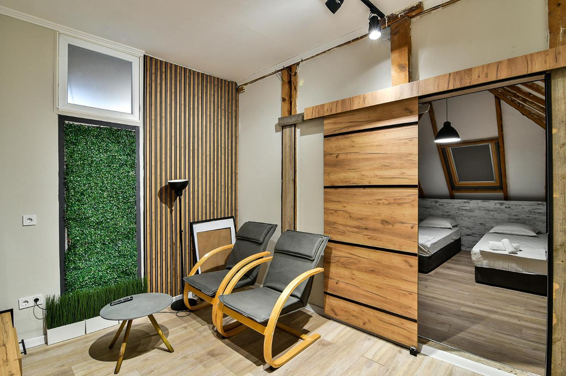 Central Flats With Parking Warna Exterior foto